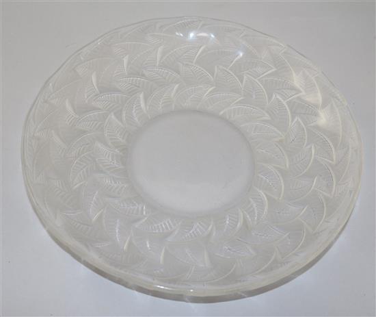 A René Lalique Ormeaux pattern dish, no.3265 and a Marienthal, pattern no. 3241 plate, 23cm